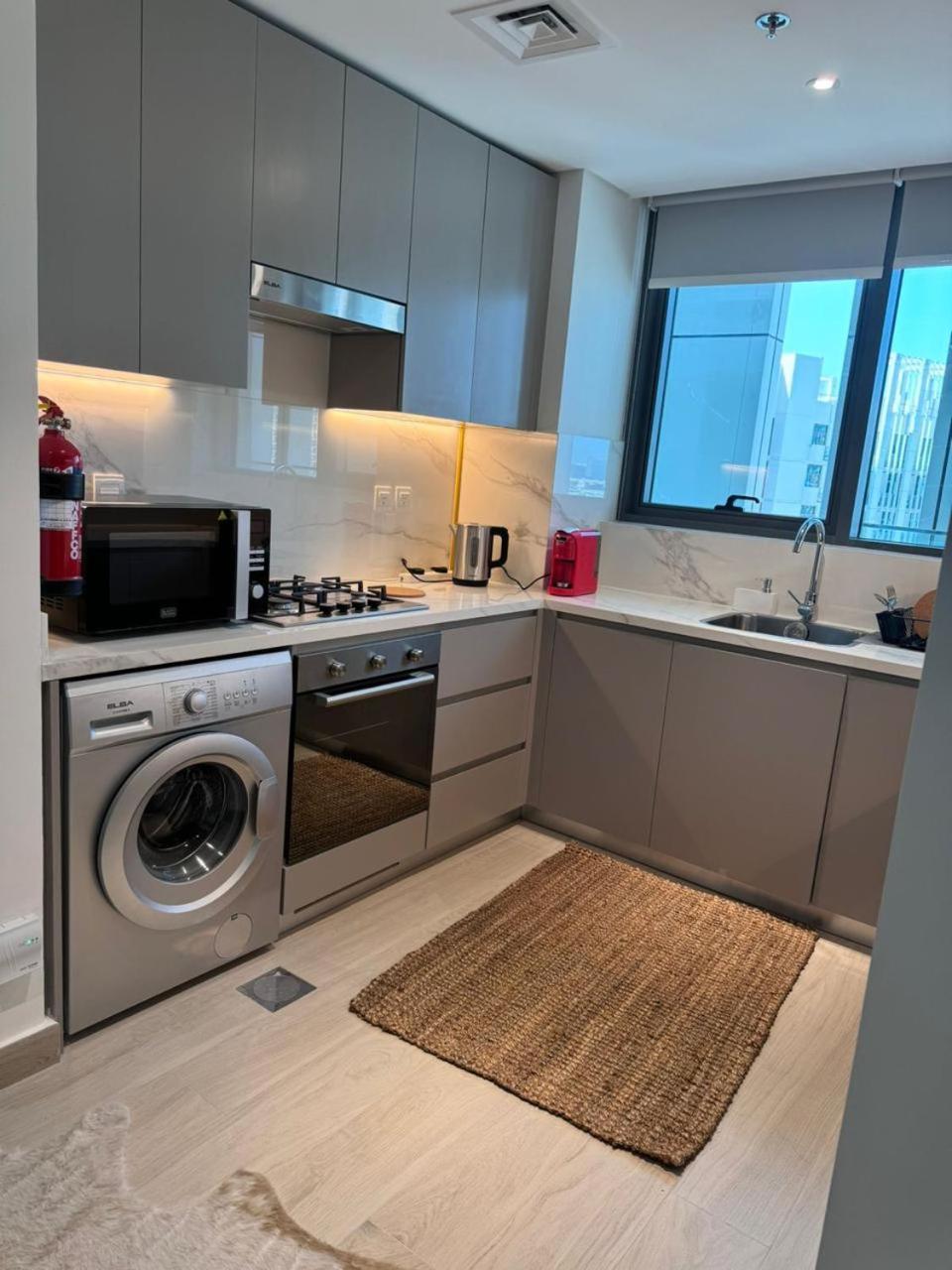 Burj Khalifa View Modern 1bhk With Balcony Дубай